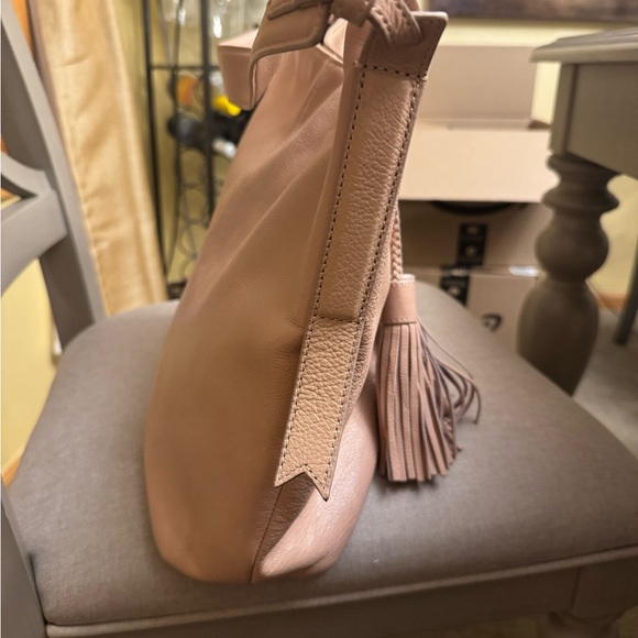 Margot pink blush tone leather shoulder bag with tassels and details! - Picture 2 of 5